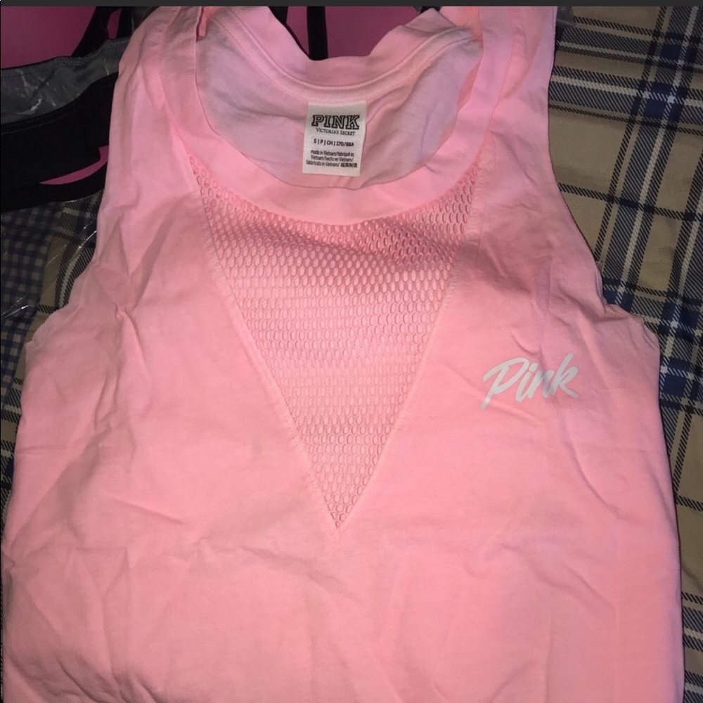 Cute tank. 💕